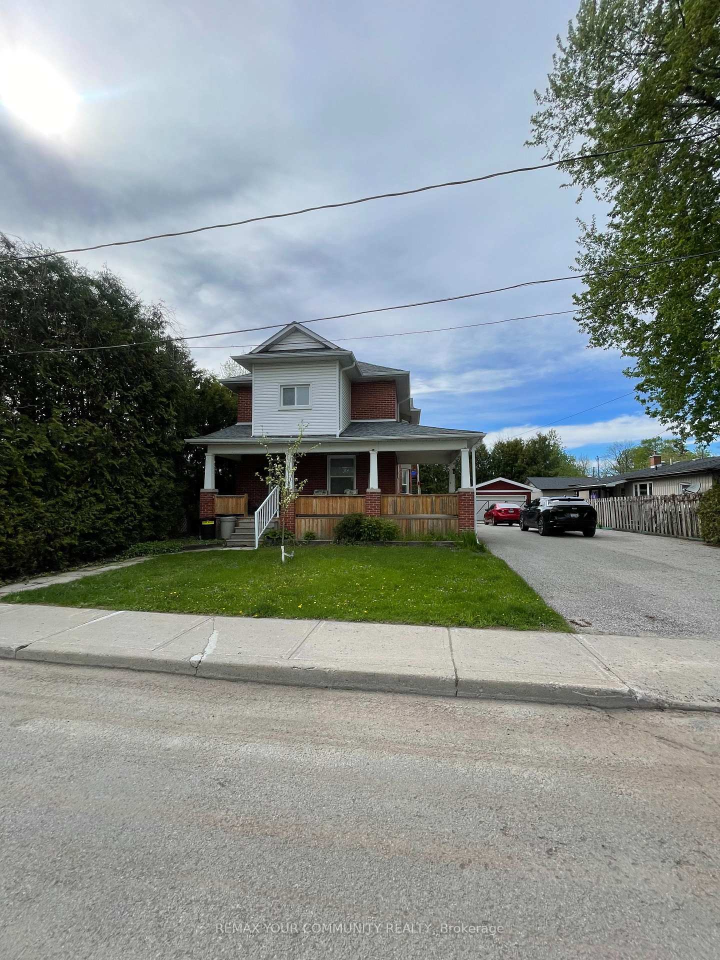 50 Middle Street 2, Georgina, ON L0E 1R0 — Georgina, Ontario