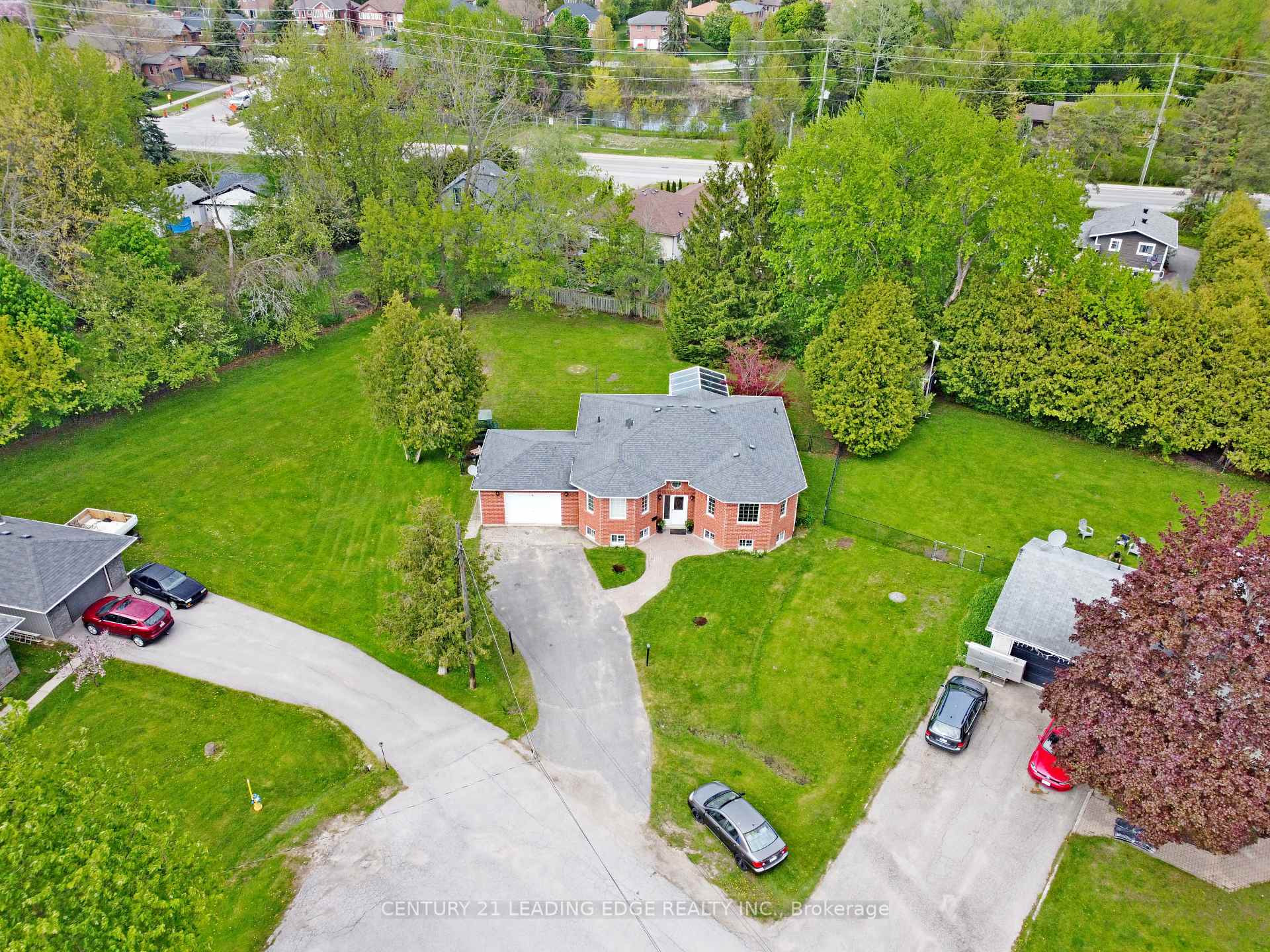 4 Bay Court, Georgina, ON L4P 1B3 — Georgina, Ontario