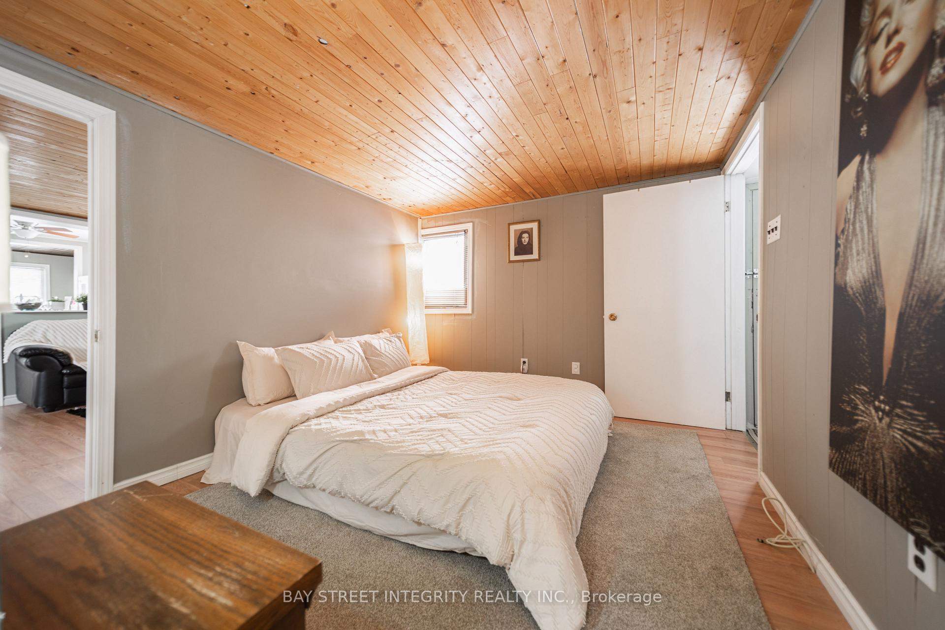 74 De La Salle Boulevard, Georgina — photo 3 of 5