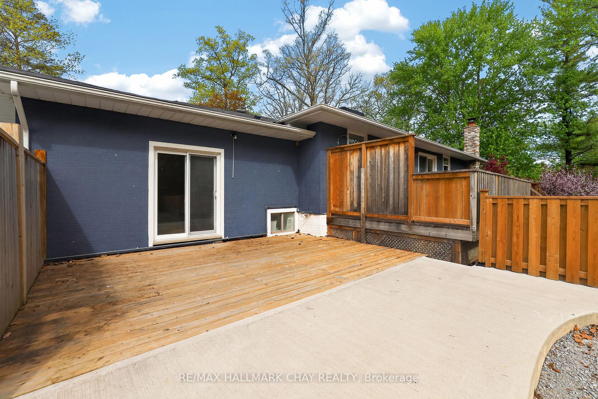 20469 Young Street 1, East Gwillimbury, ON L9N 1P8 — East Gwillimbury, Ontario