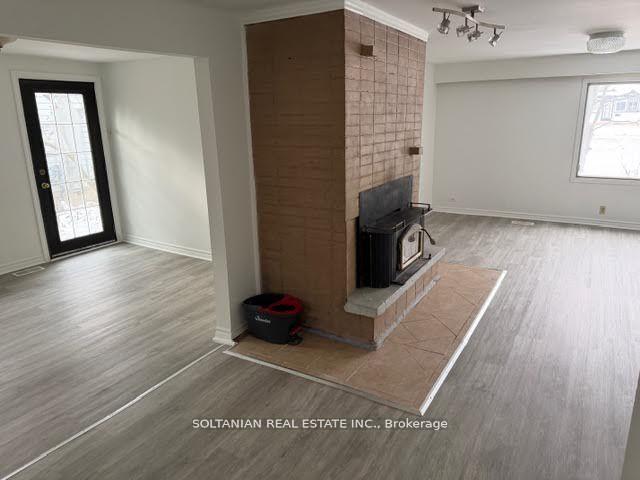 207 Bayview Avenue, Georgina — photo 2 of 5