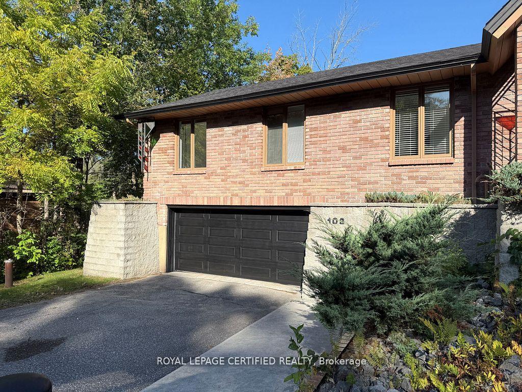103 Sibbald Crescent, Georgina — photo 3 of 5