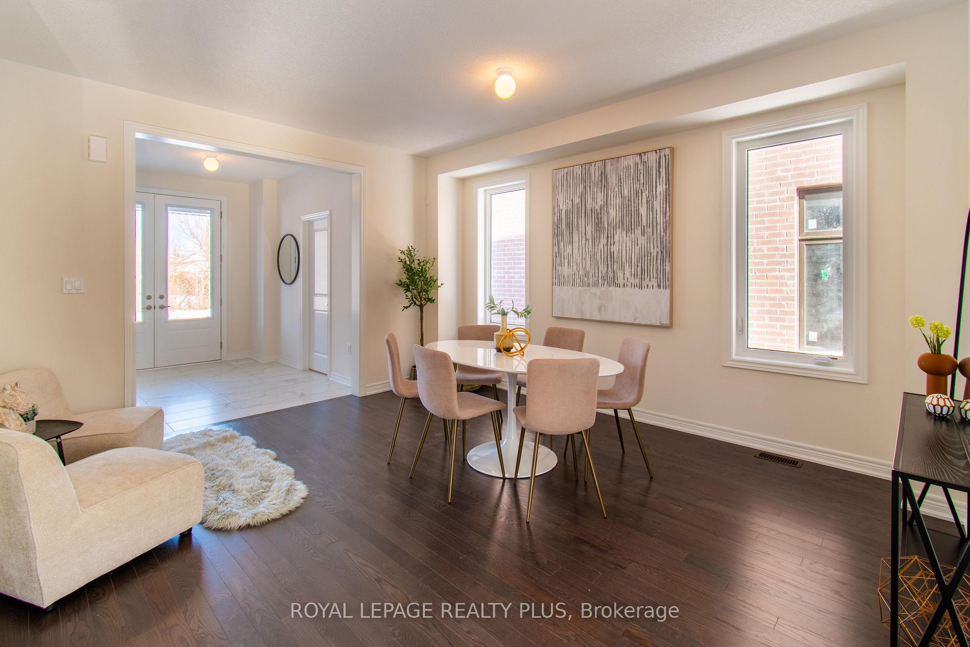 147 Dovedale Drive, Georgina — photo 4 of 5