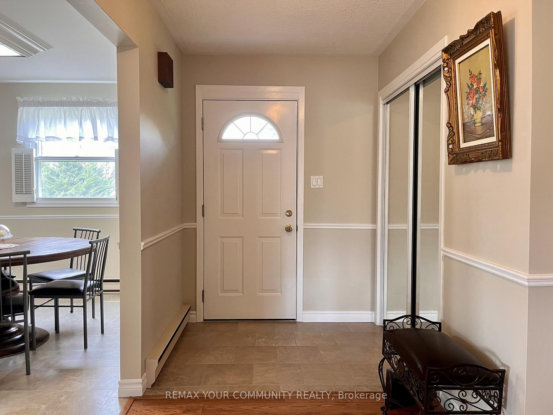 37 Canal Street, Georgina — photo 4 of 5