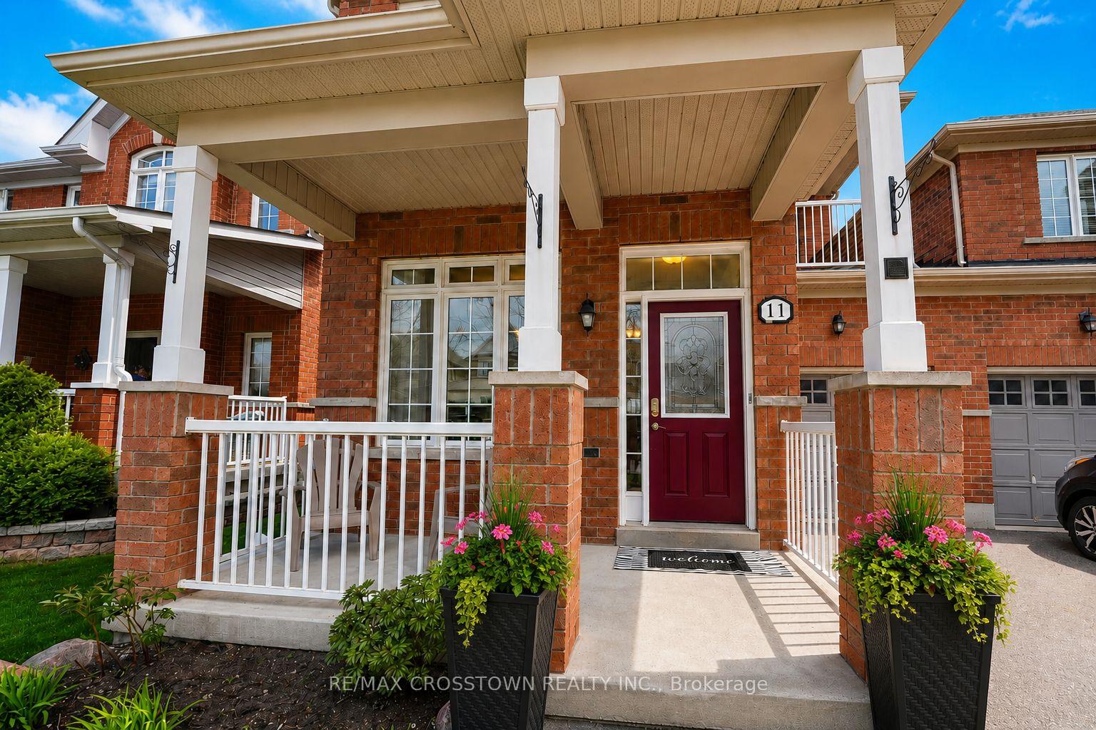 11 Lundigan Drive, Georgina — photo 2 of 5