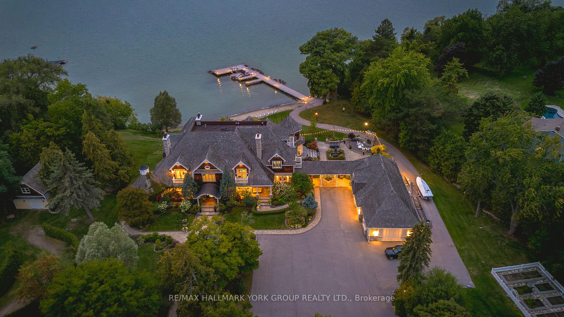 736 Lake Drive N, Georgina — photo 3 of 5