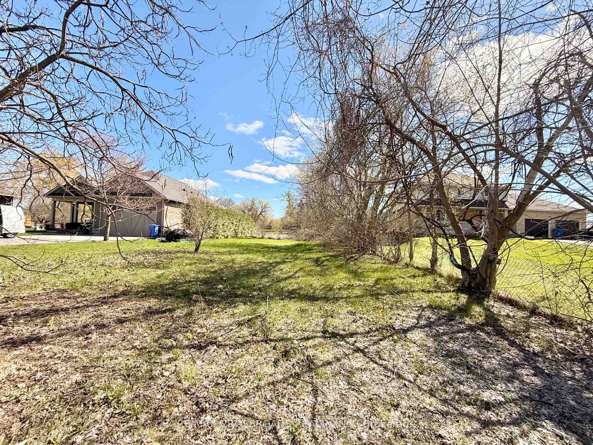 155 Riveredge Drive, Georgina — photo 2 of 4