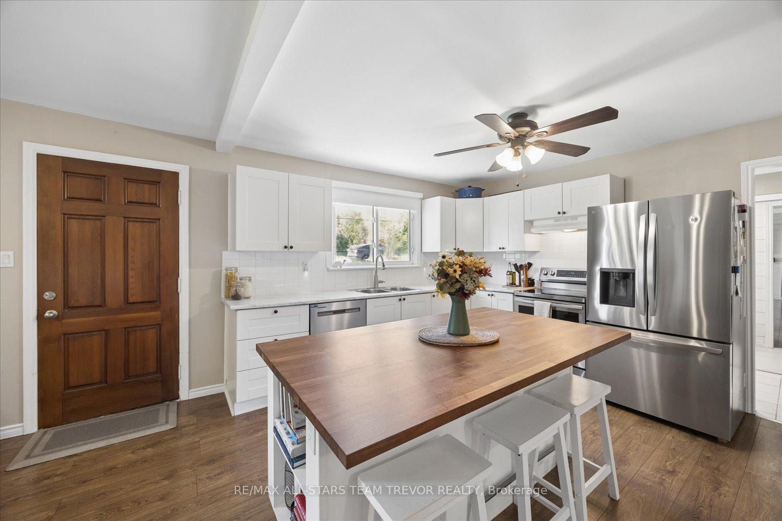 602 Simcoe Street, Brock — photo 3 of 5