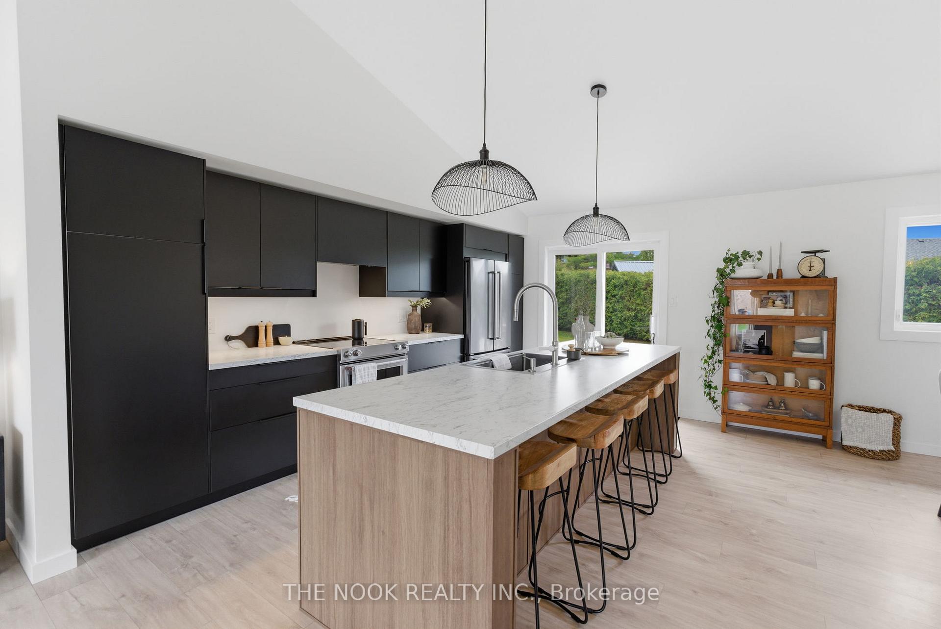 11 Lynn Crescent, Brock — photo 5 of 5