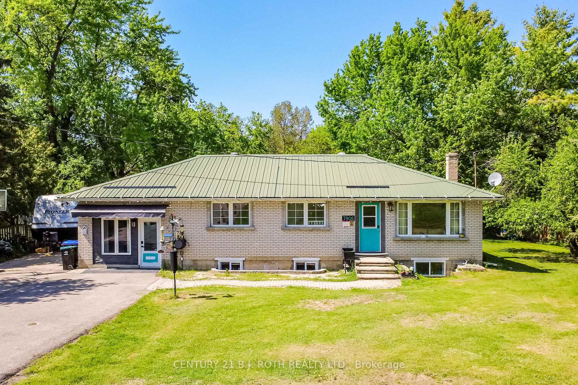 7906 Main Street, Adjala-Tosorontio — photo 3 of 5
