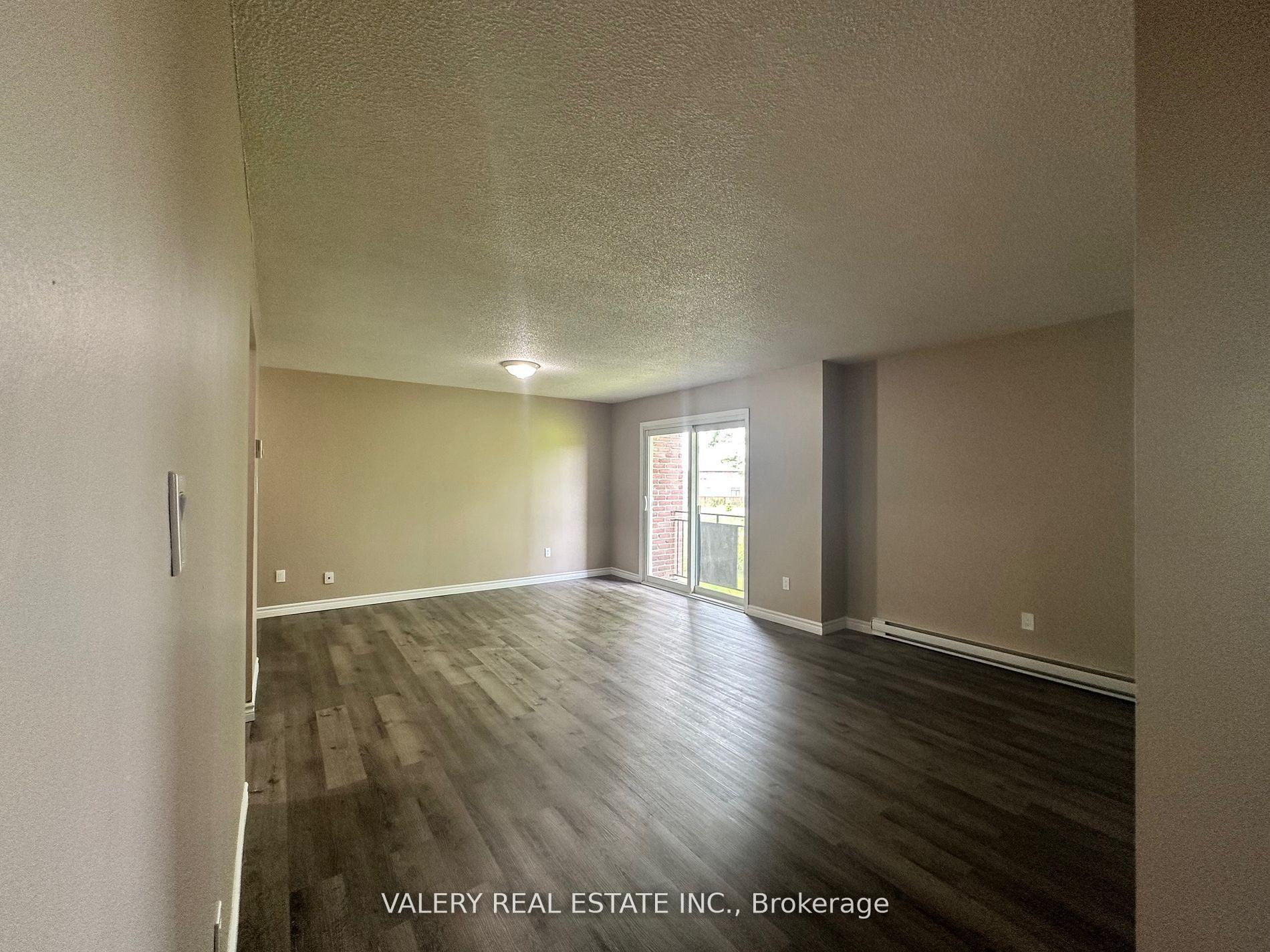 9 Lowdnes Avenue 9, Georgina — photo 5 of 5
