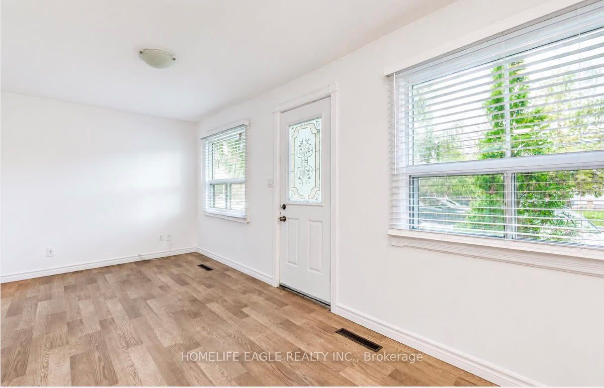 142 Riveredge Drive, Georgina — photo 2 of 5