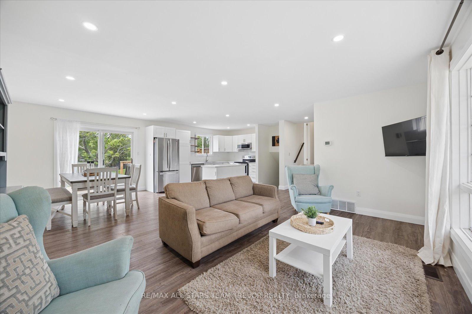 11 Halmar Park Road, Georgina — photo 5 of 5