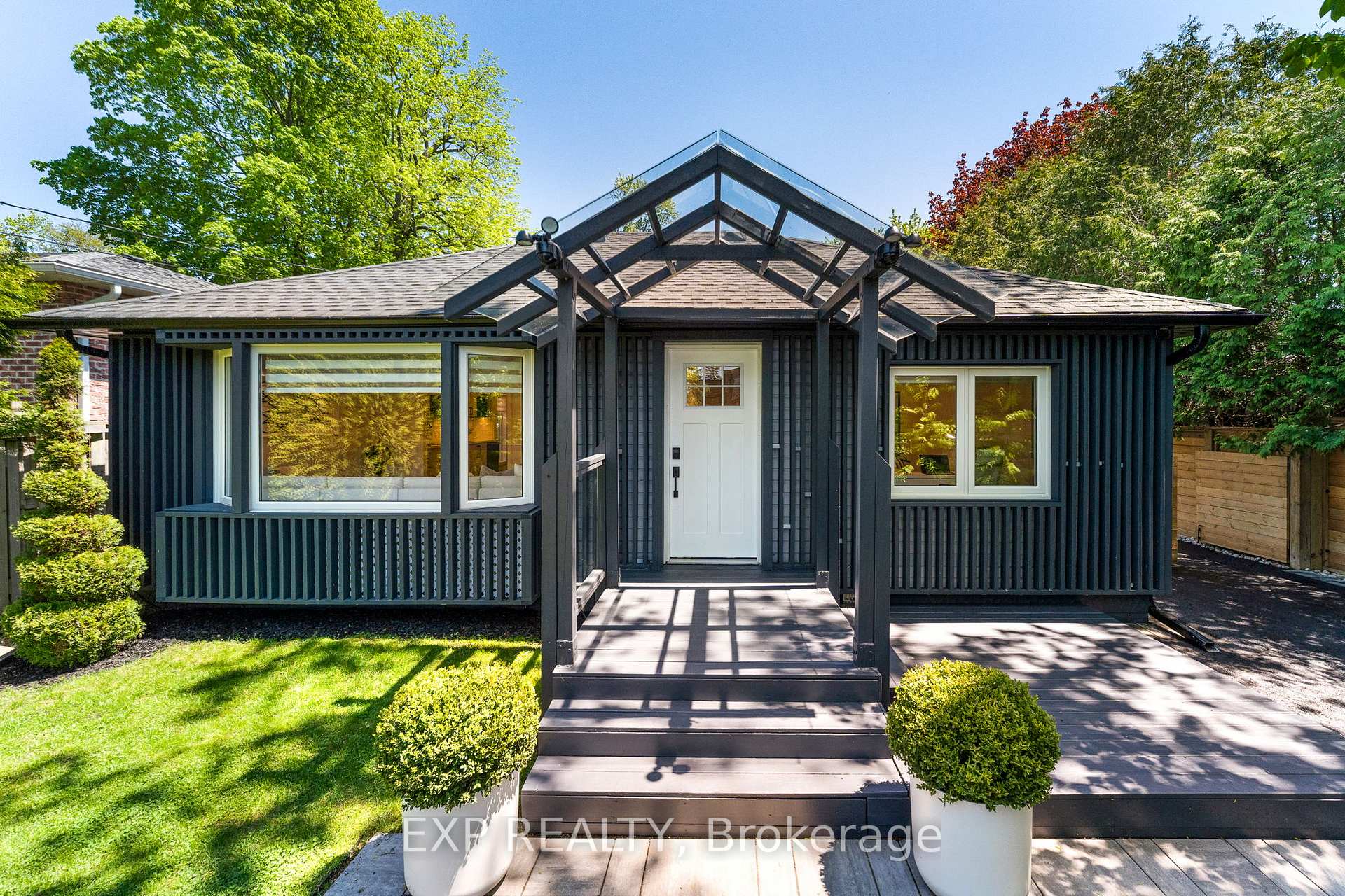 32 Farley Circle, Georgina, ON L0E 1S0 — Georgina, Ontario