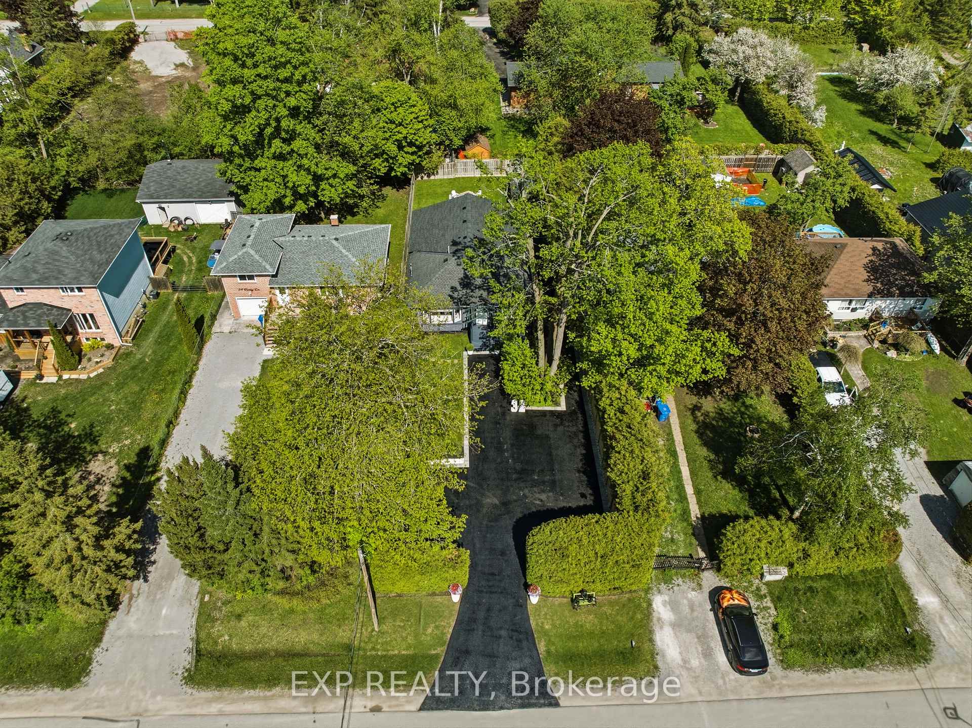 32 Farley Circle, Georgina — photo 3 of 5