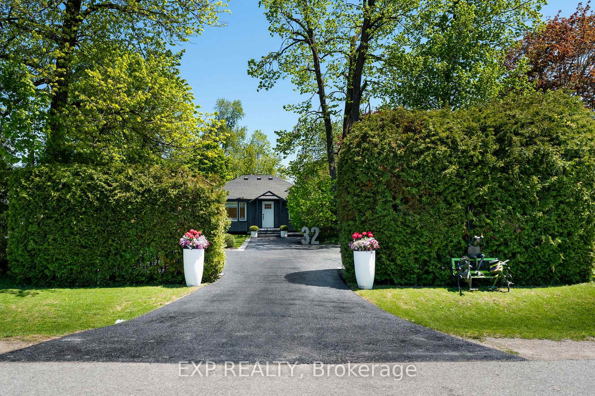 32 Farley Circle, Georgina — photo 4 of 5