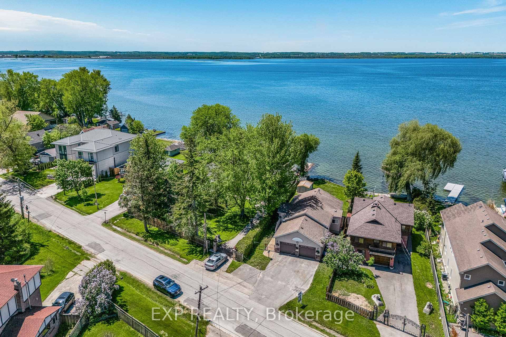 450 Lake Drive S, Georgina — photo 2 of 5