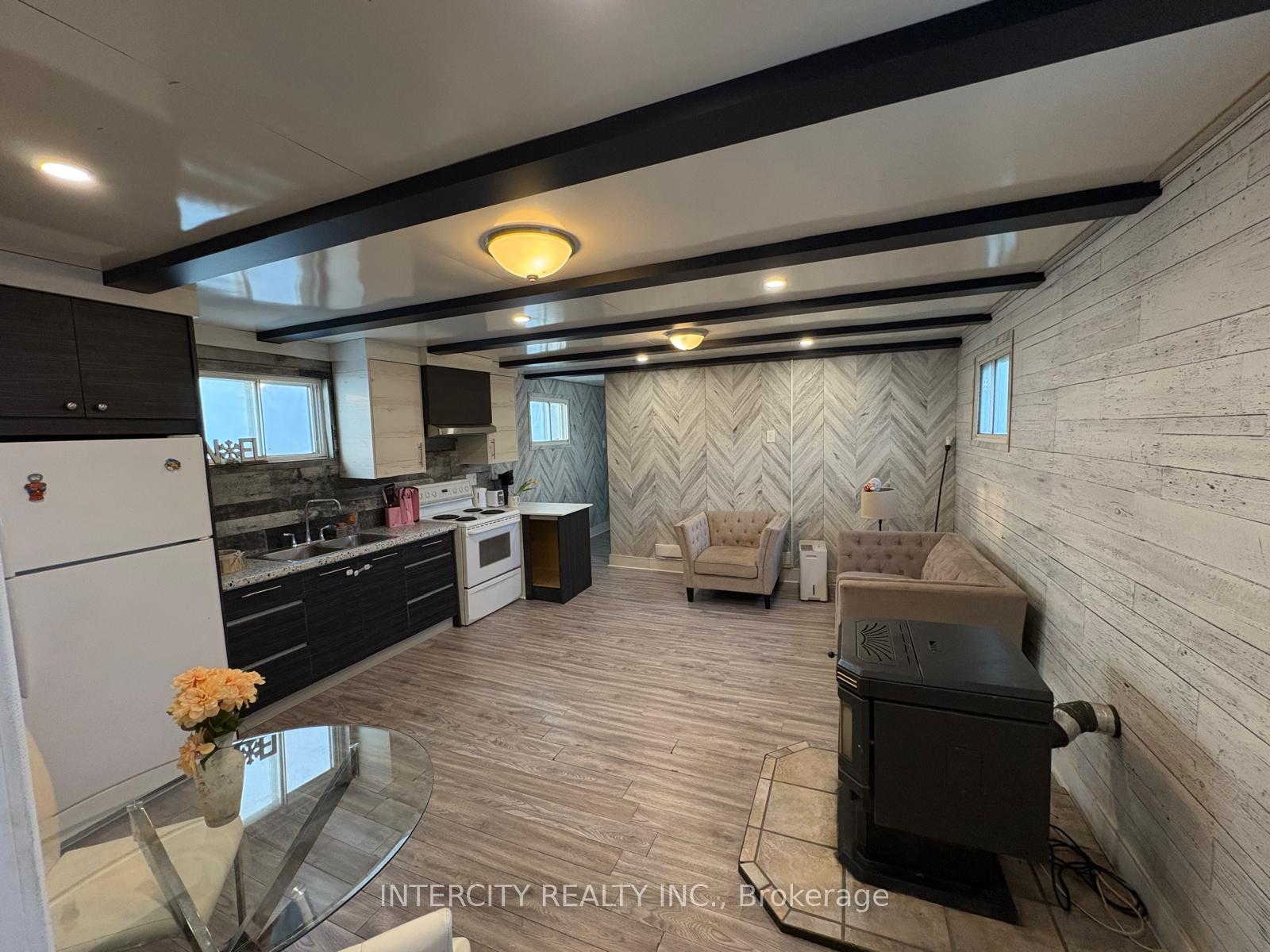 22805 Highway 48 N/A, Georgina — photo 2 of 5