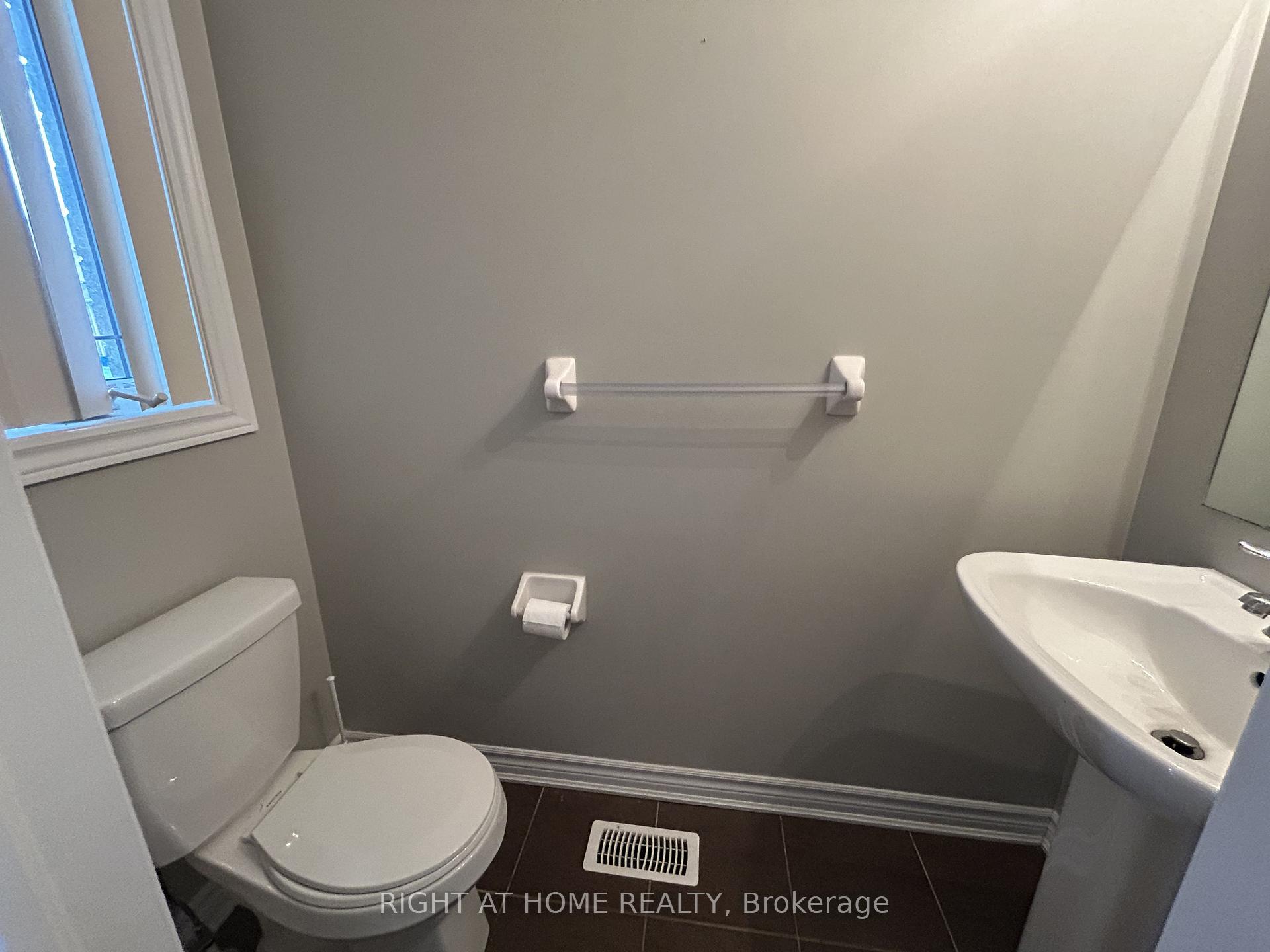 32 Jardine Street, Brock — photo 5 of 5