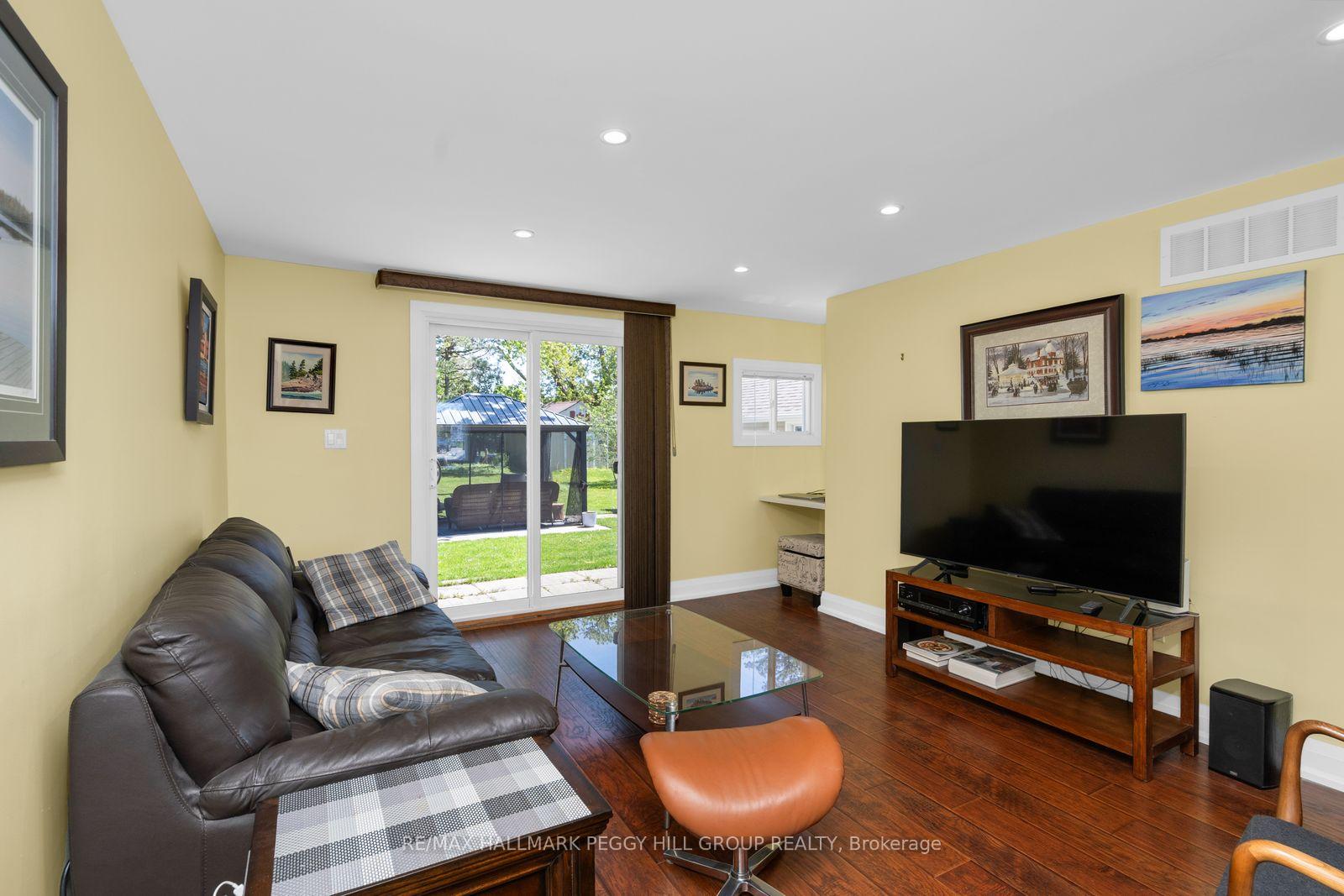8001 Yonge Street, Innisfil — photo 3 of 5