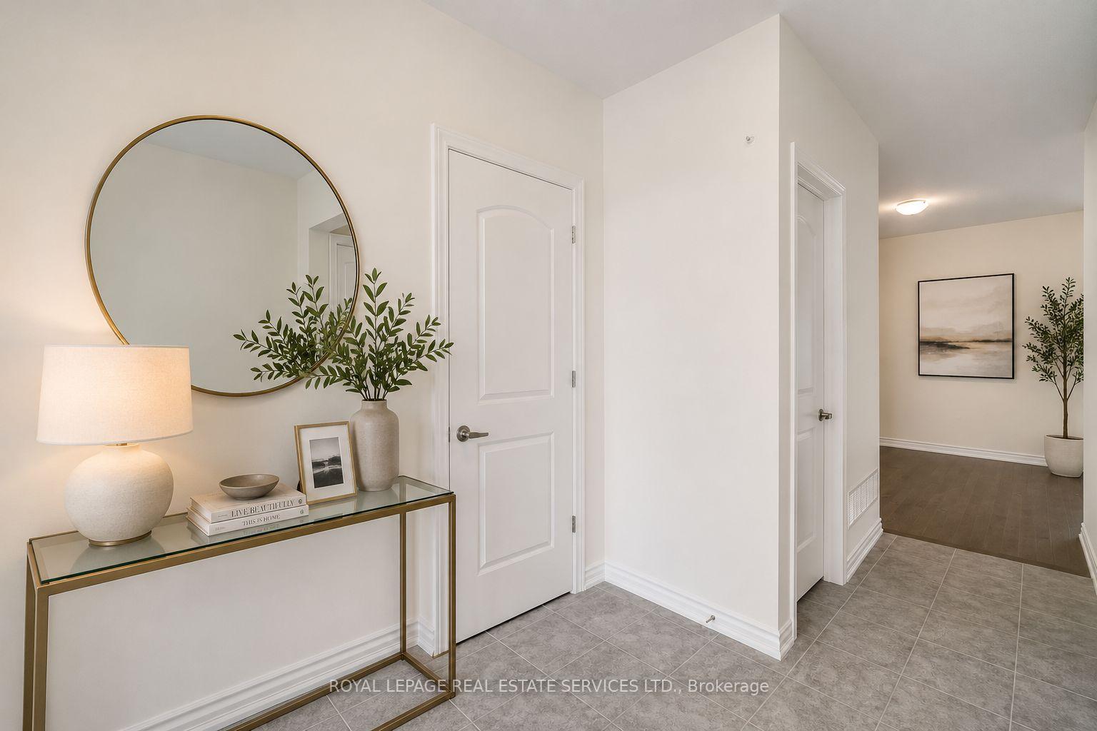 25 Garrett Styles Drive, Georgina — photo 5 of 5