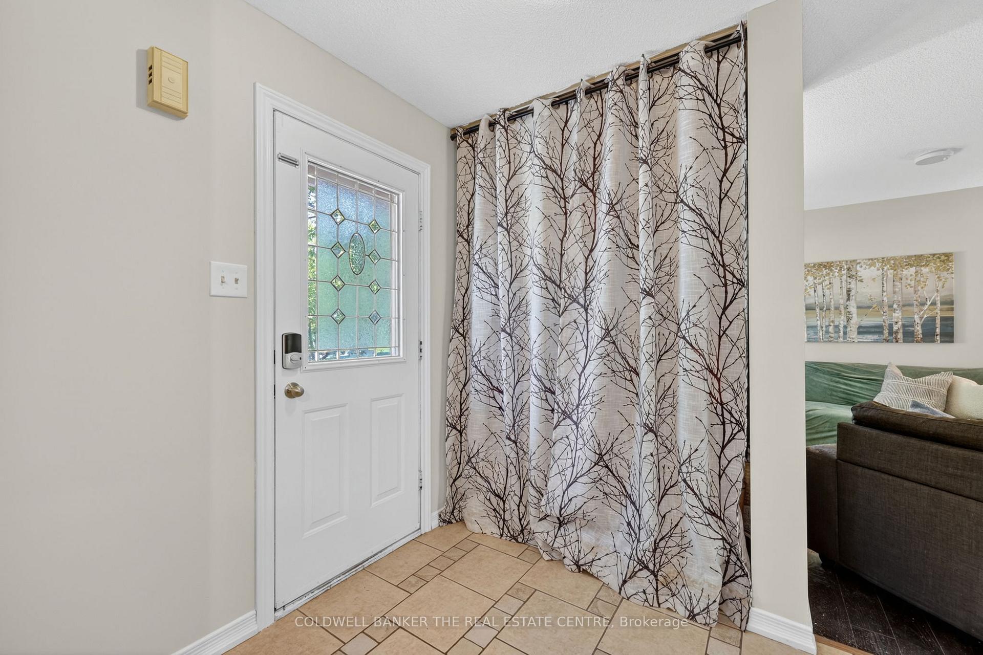 990 Anna Maria Avenue, Innisfil — photo 3 of 5
