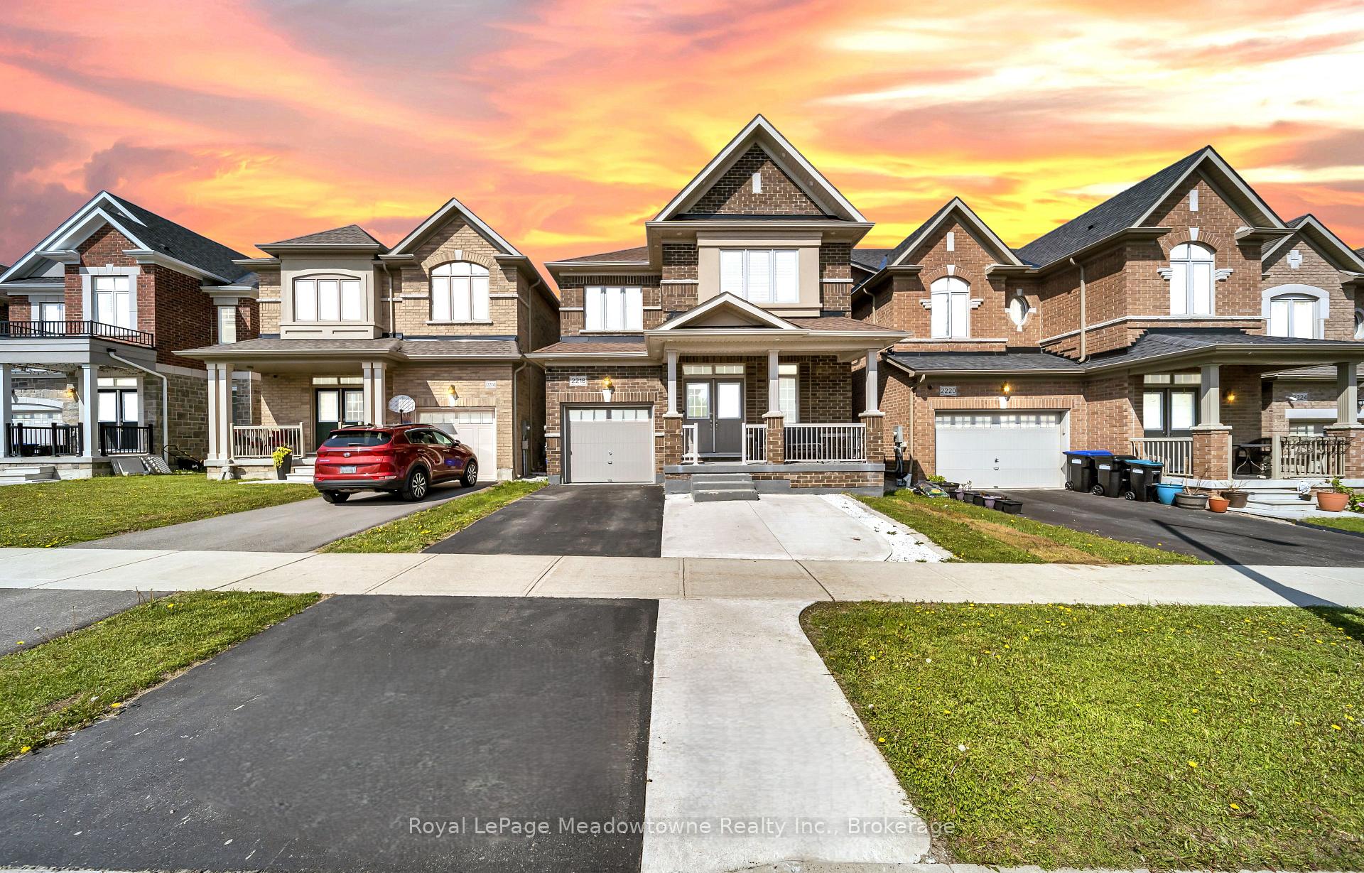 2218 Lozenby Street, Innisfil — photo 2 of 5