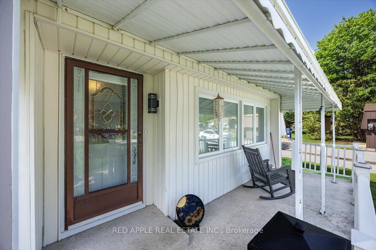 30 Flora Court, Innisfil — photo 3 of 5