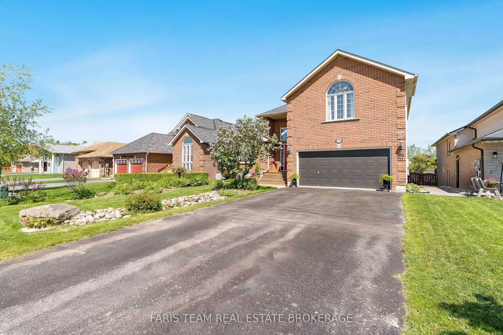 616 Glen Cedar Crescent, Innisfil — photo 4 of 5