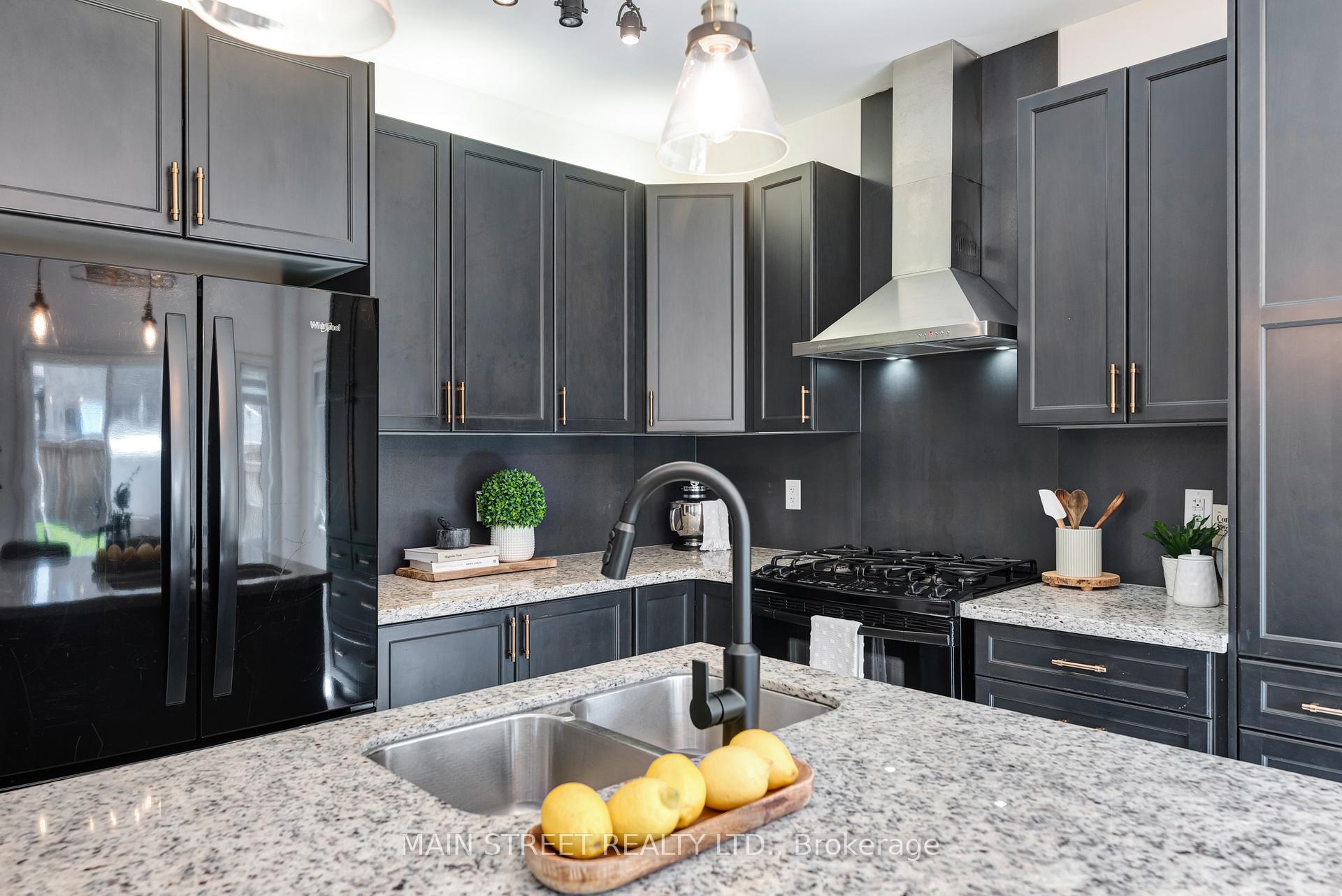 1518 Emberton Way, Innisfil — photo 5 of 5