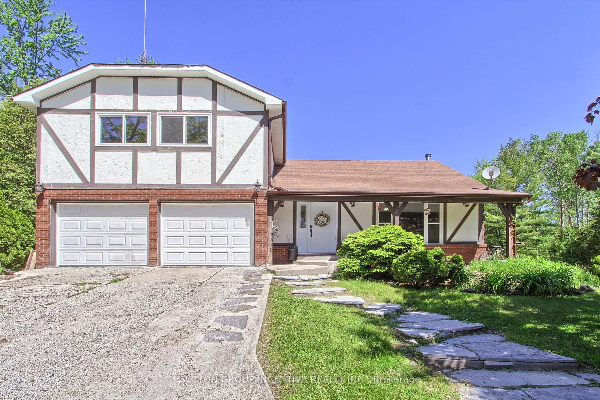 6028 Old Homestead Road, Georgina — photo 2 of 5