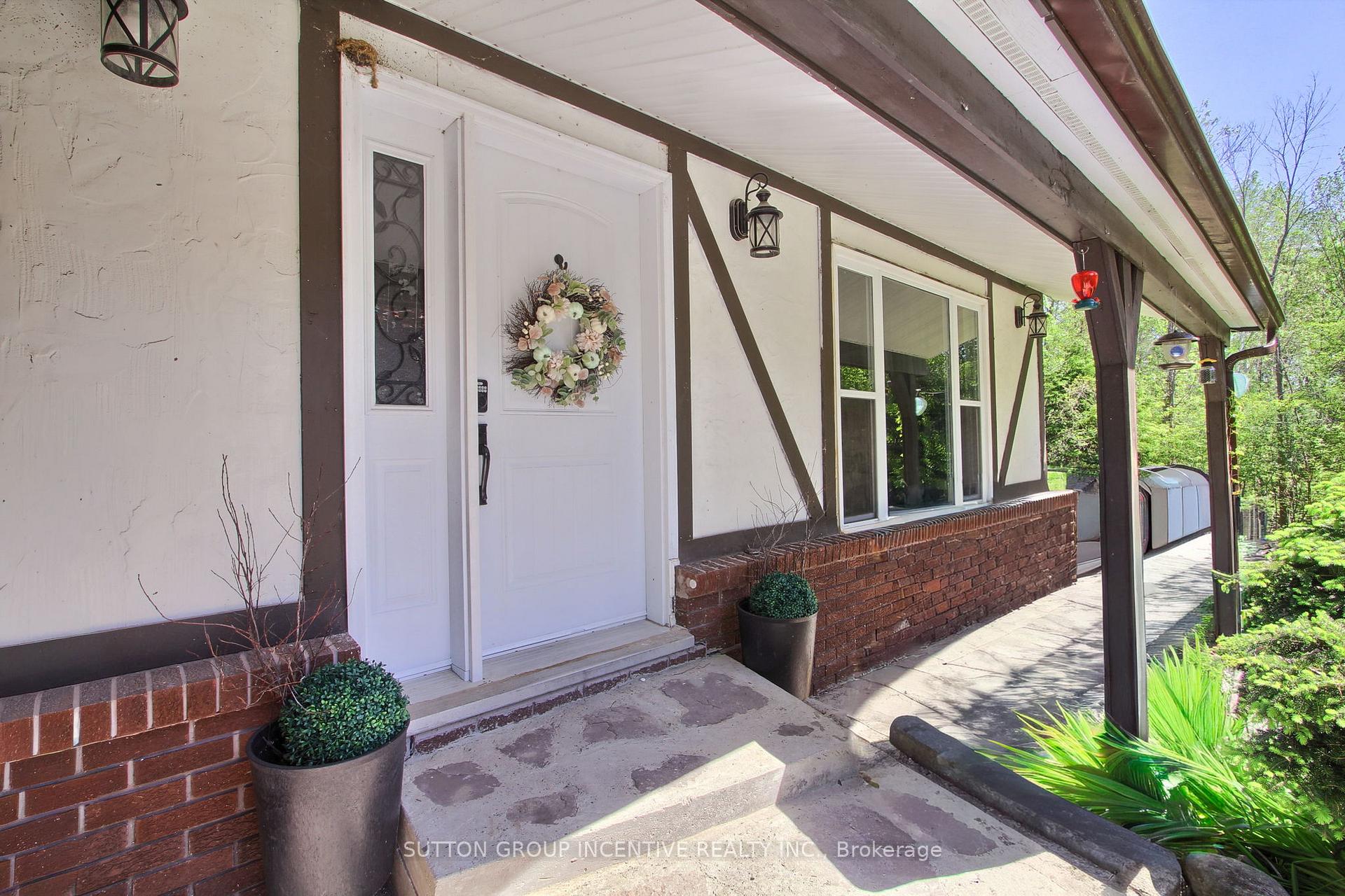 6028 Old Homestead Road, Georgina — photo 3 of 5