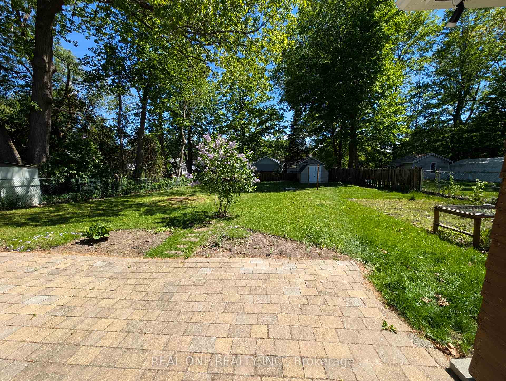 157 Bessborough Drive, Georgina — photo 4 of 5