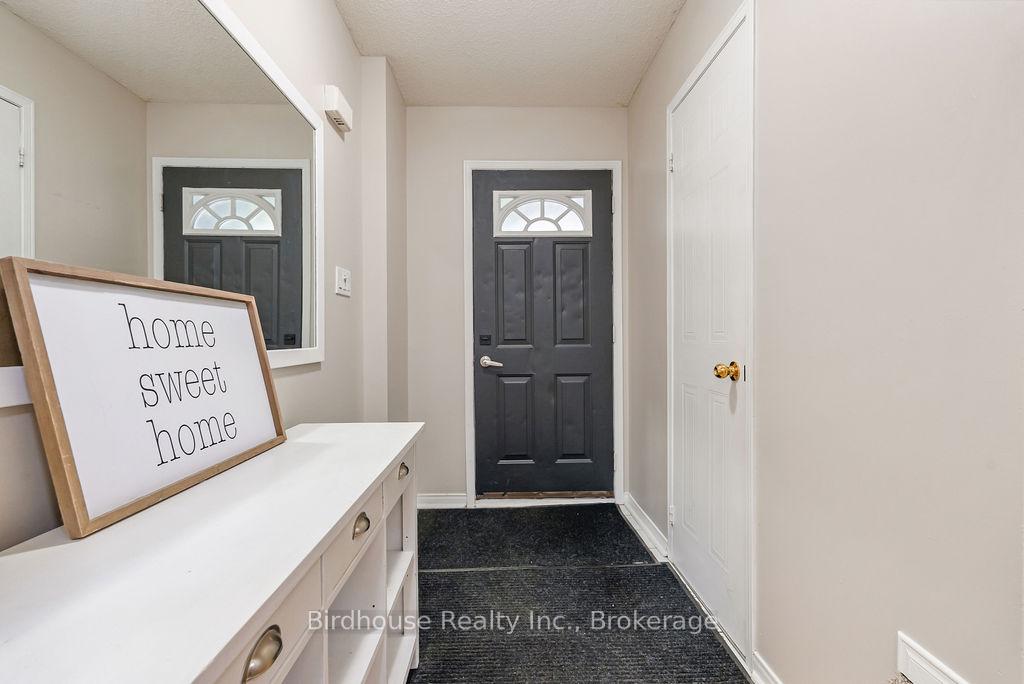 80 Lorne Street, Brock — photo 4 of 5