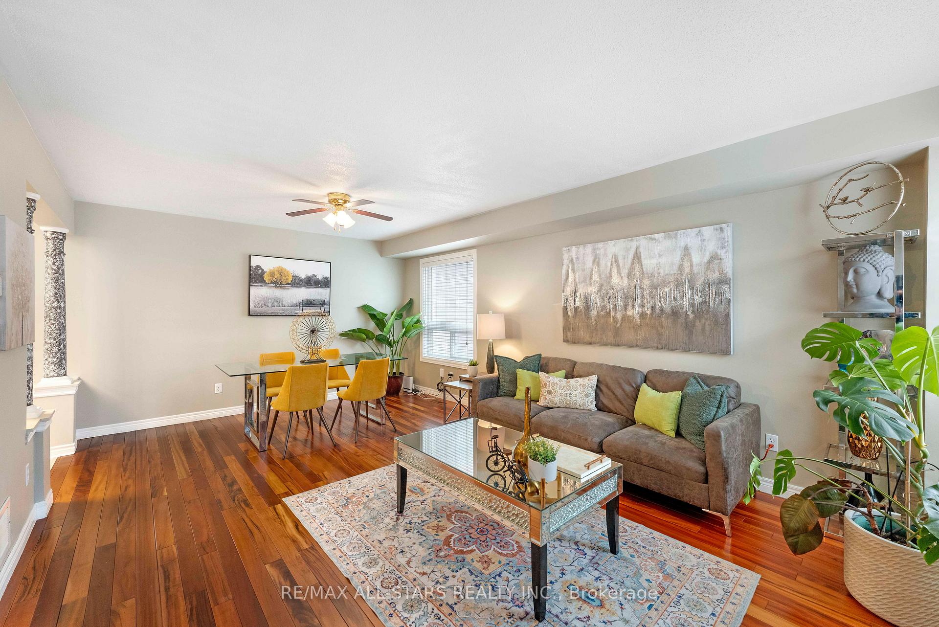 18 Reddenhurst Crescent, Georgina — photo 2 of 5