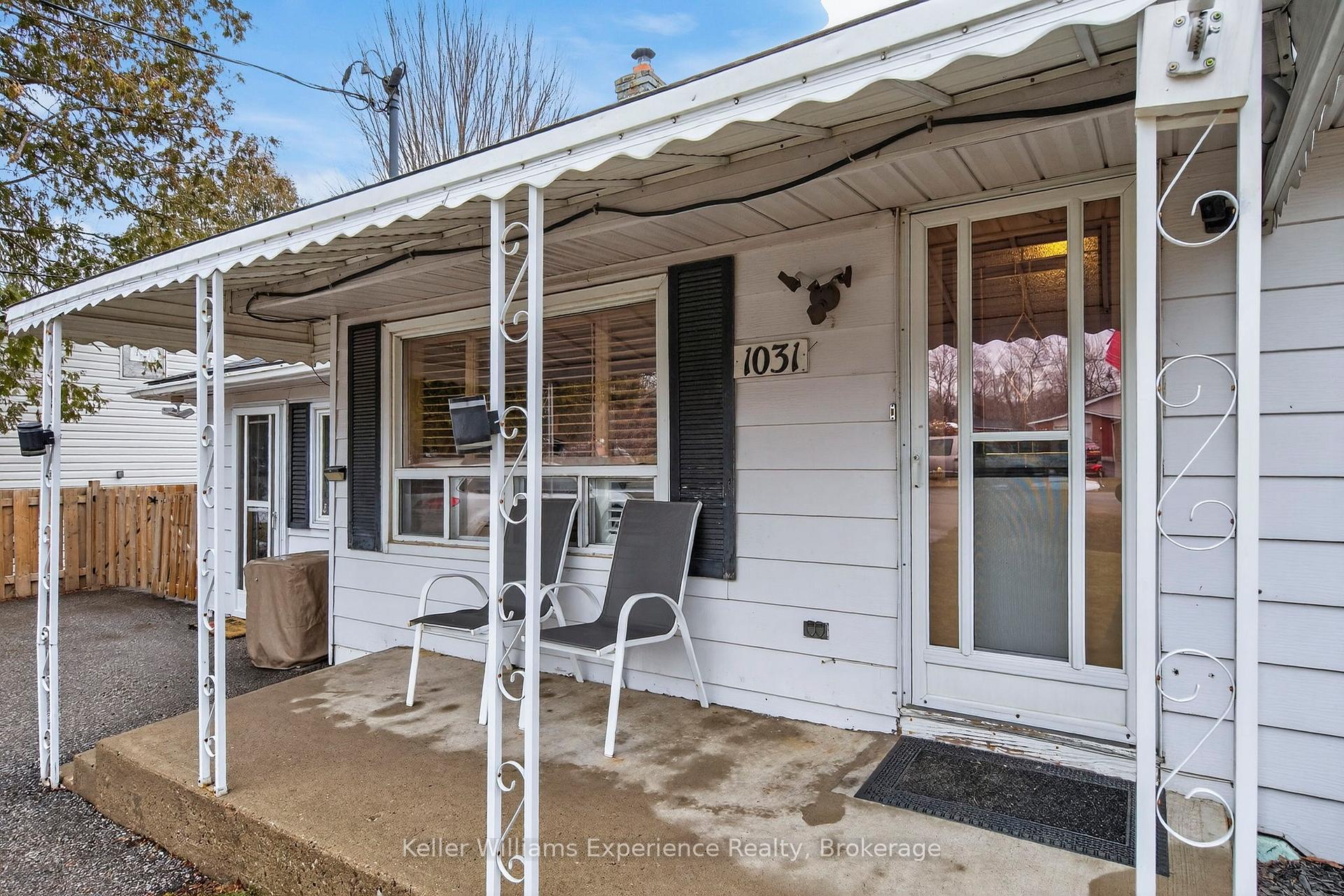 1031 Ferrier Avenue, Innisfil — photo 2 of 5