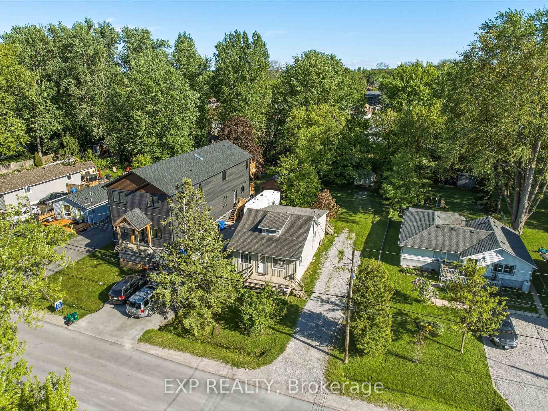 217 Bayview Avenue, Georgina — photo 2 of 5