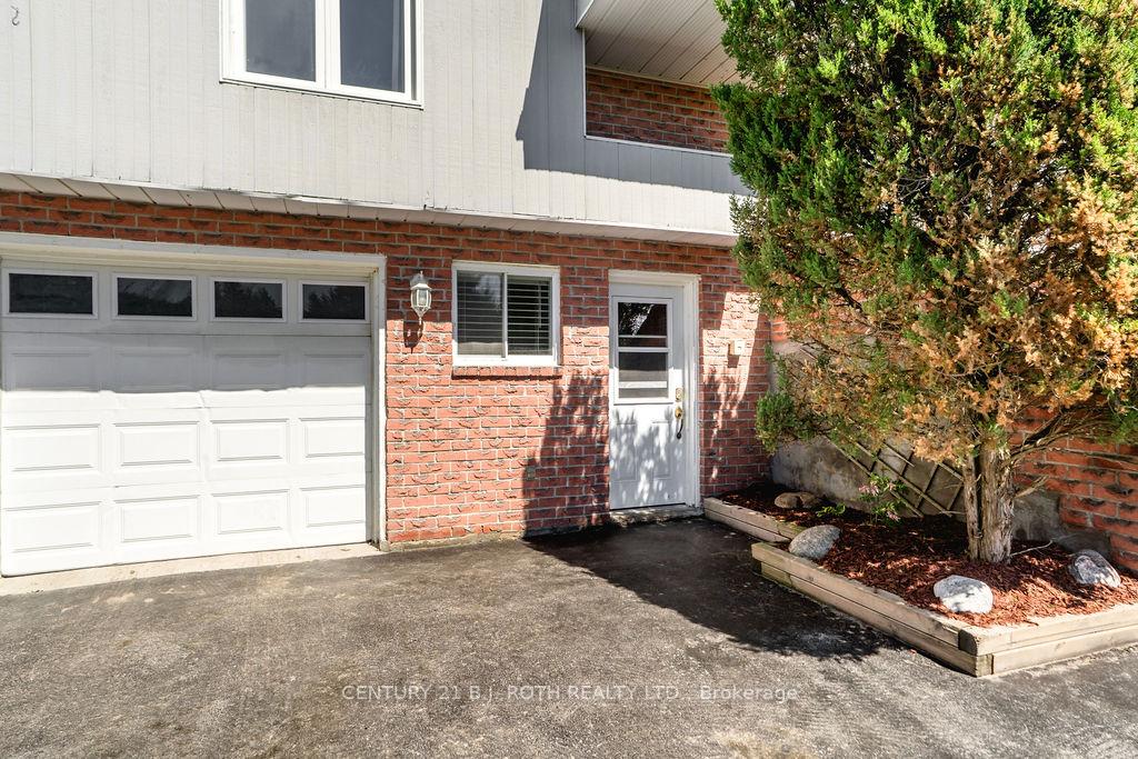 2823 Small Street, Innisfil — photo 3 of 5