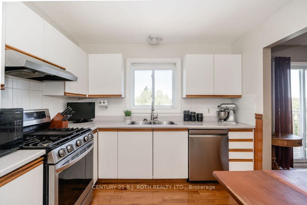 2823 Small Street, Innisfil — photo 5 of 5