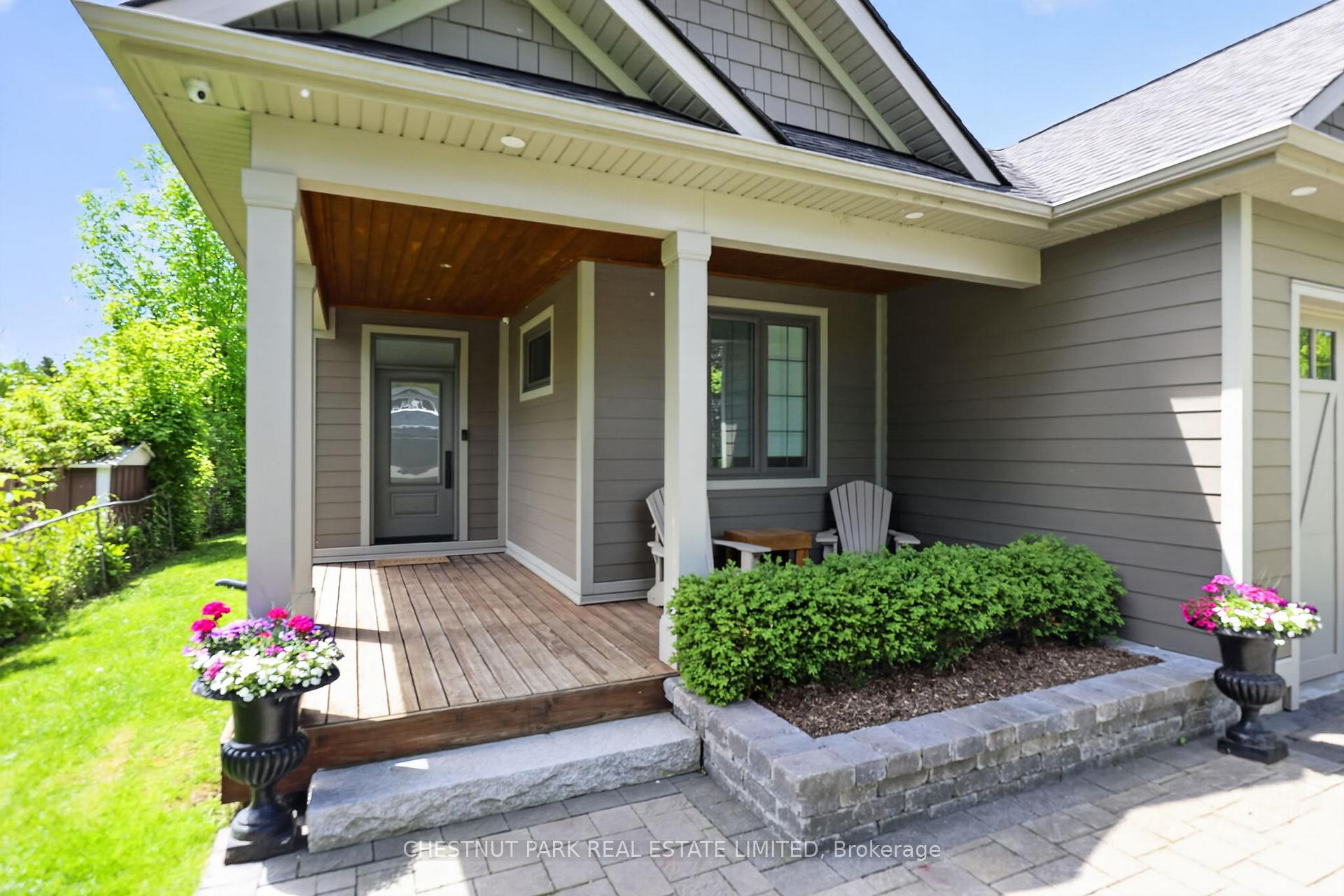 153 Riveredge Drive, Georgina — photo 3 of 5