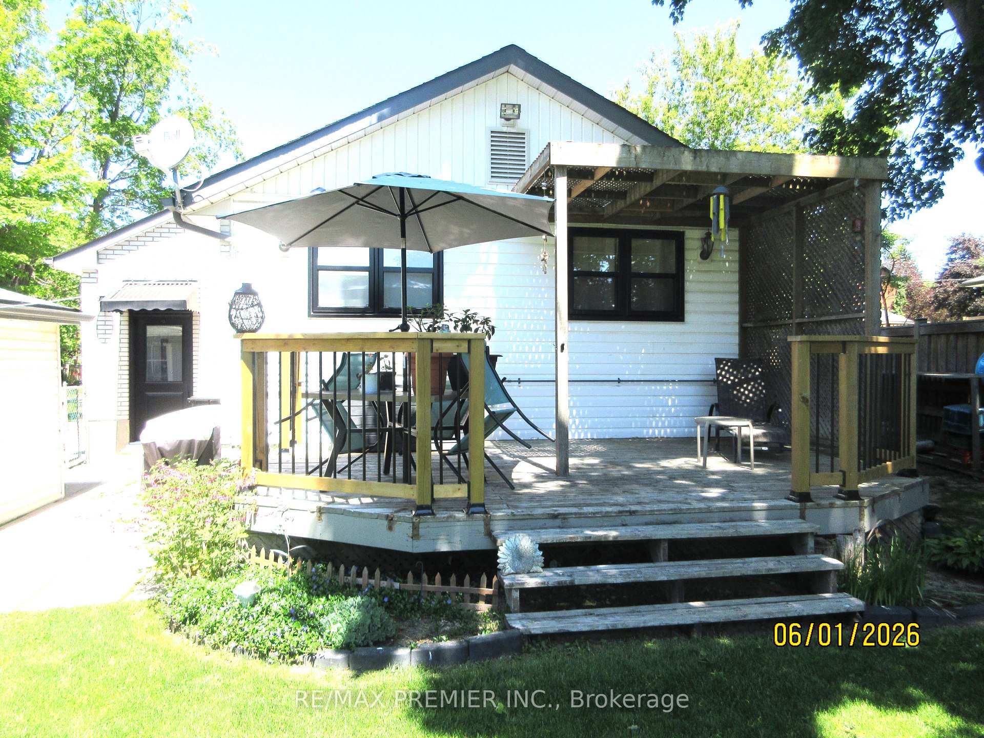 1 Victoria Street, Innisfil — photo 5 of 5