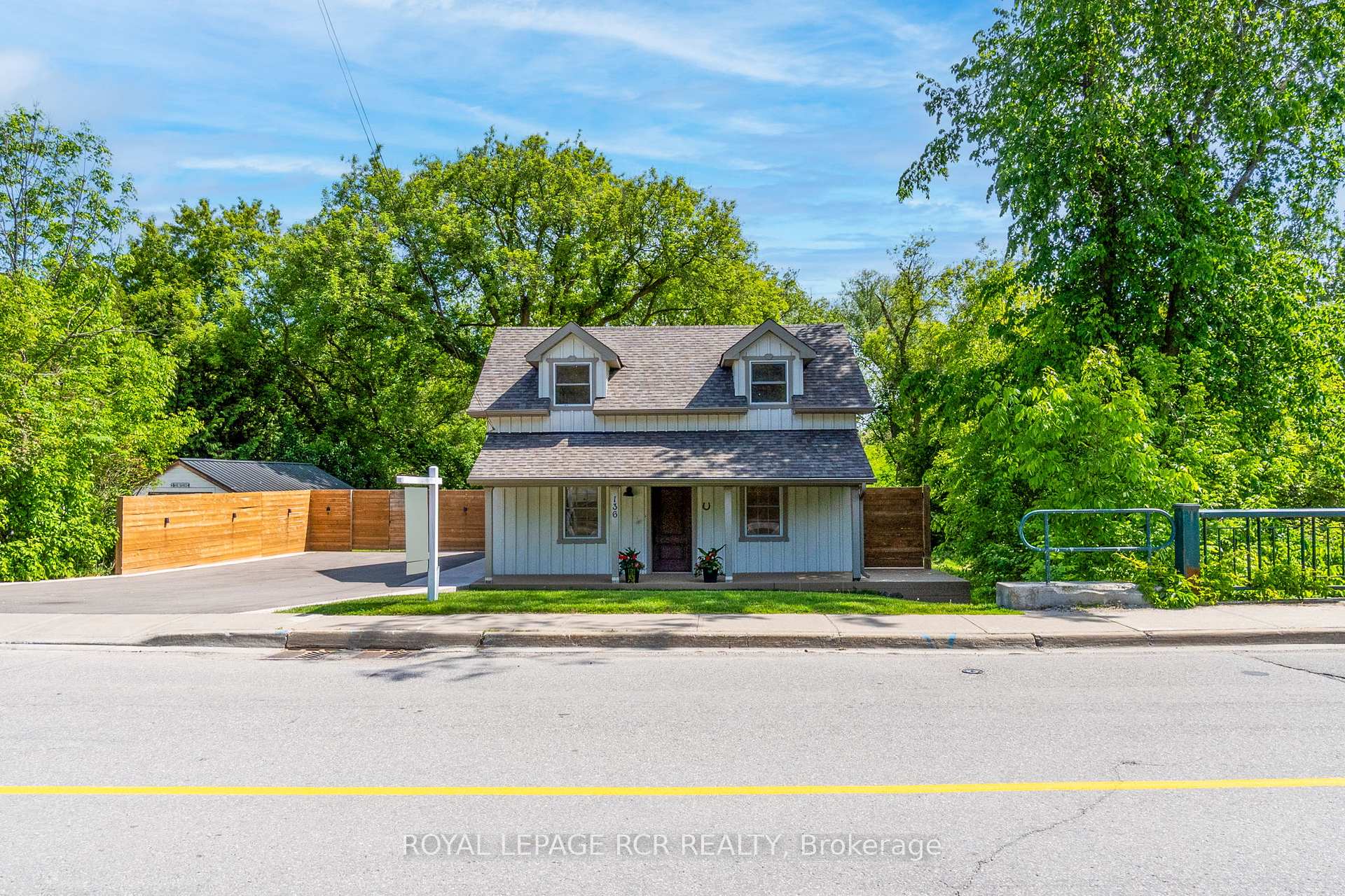 residential Property Image no.1