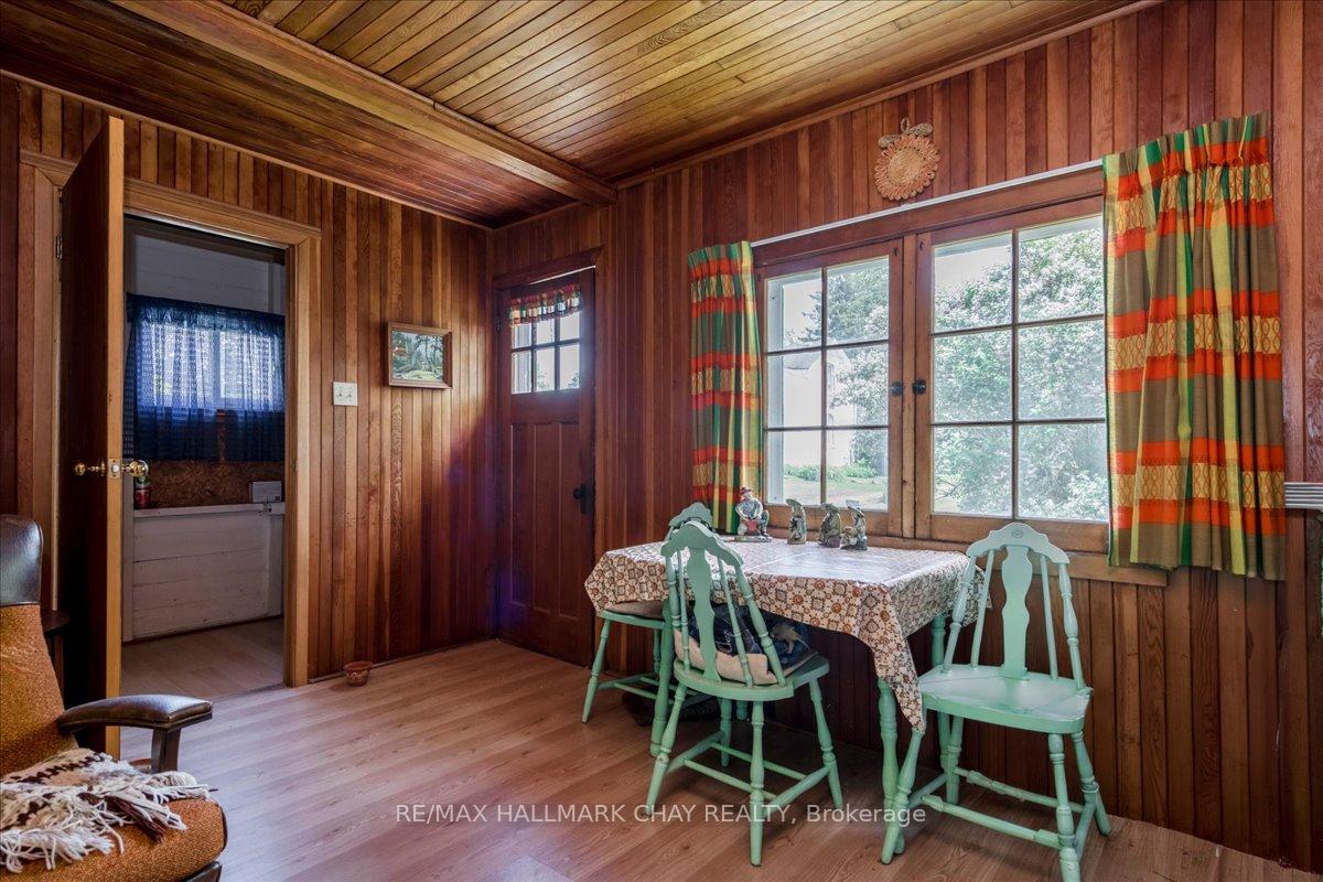 1056 Ewart Street, Innisfil — photo 3 of 5