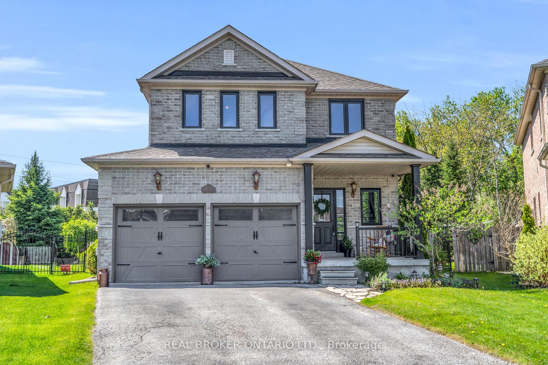 44 Saltzburg Crescent, Georgina, ON L4P 4H3 — Georgina, Ontario