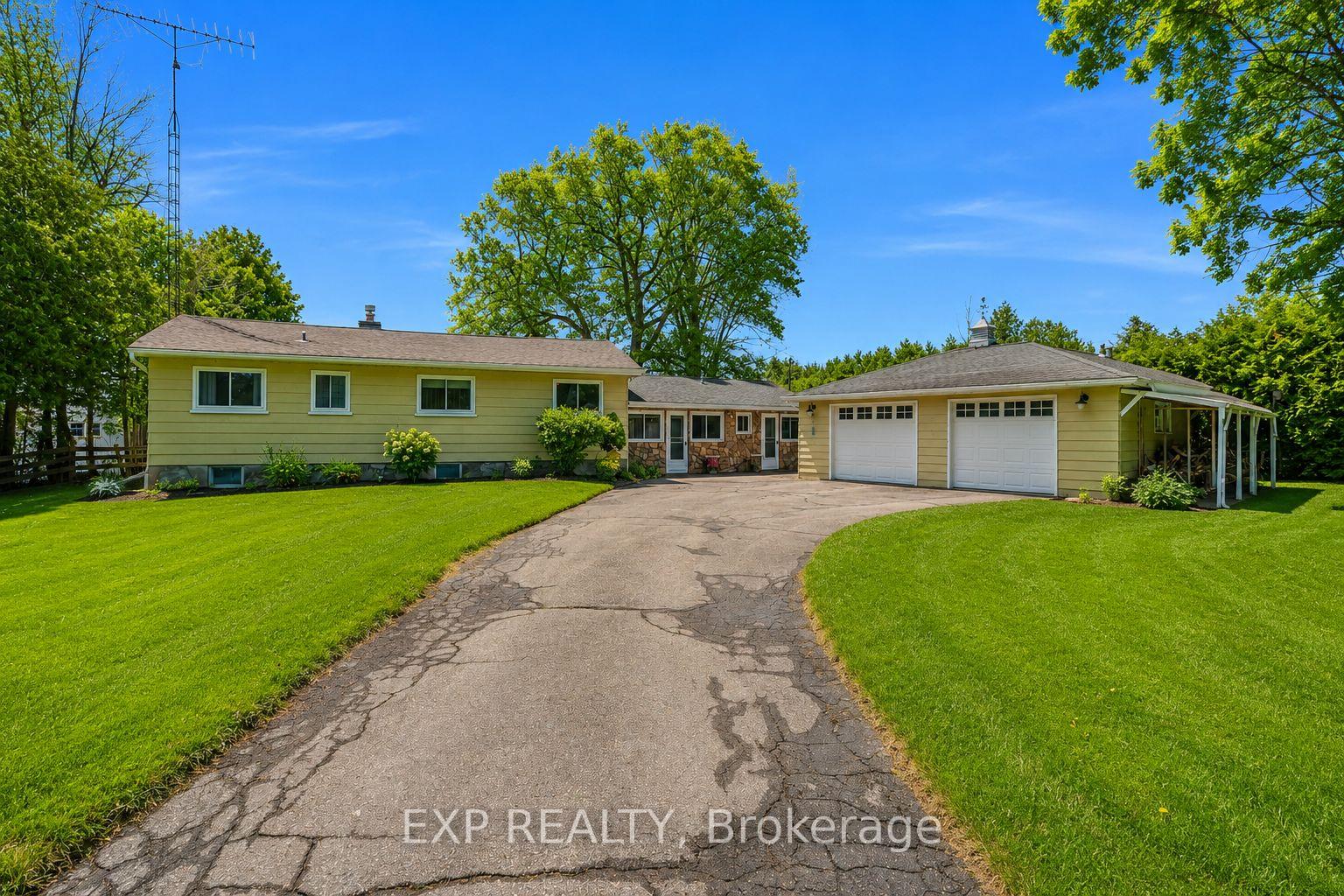 561 Duclos Point Road, Georgina, ON L0E 1N0 — Georgina, Ontario
