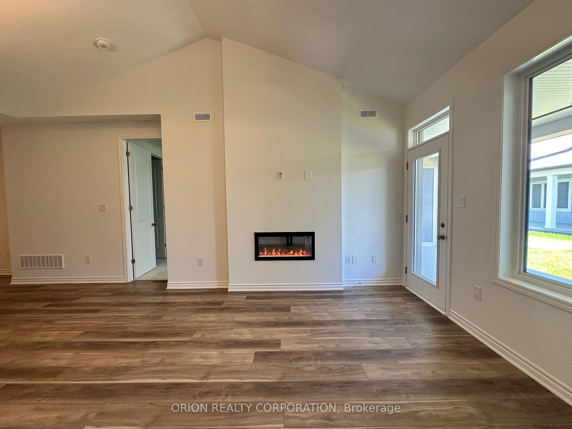 719 Sargeant Place, Innisfil — photo 3 of 5