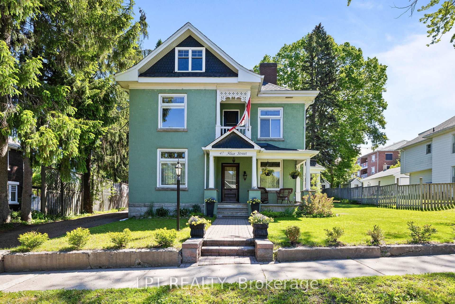 residential Property Image no.1