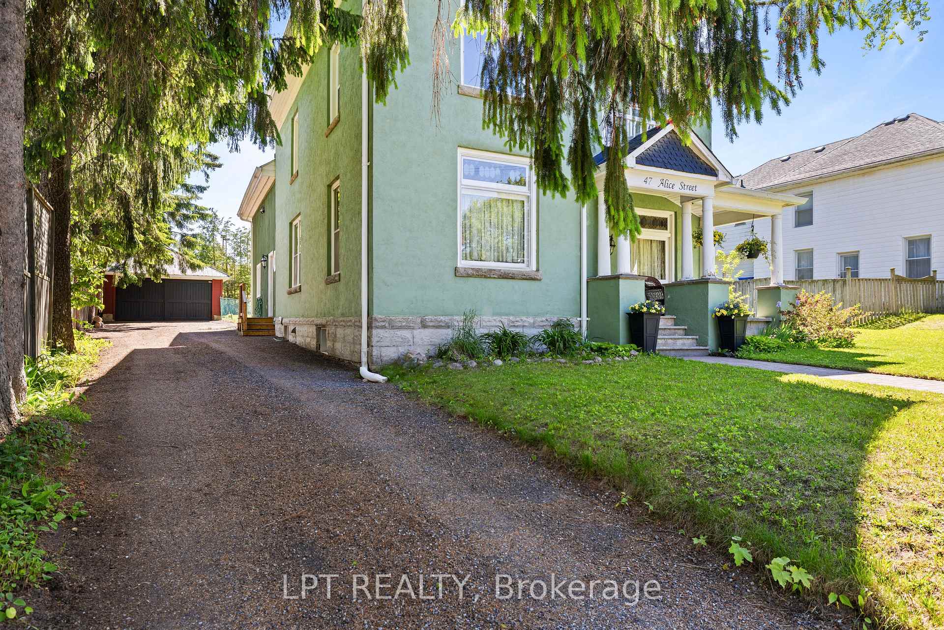 residential Property Image no.1