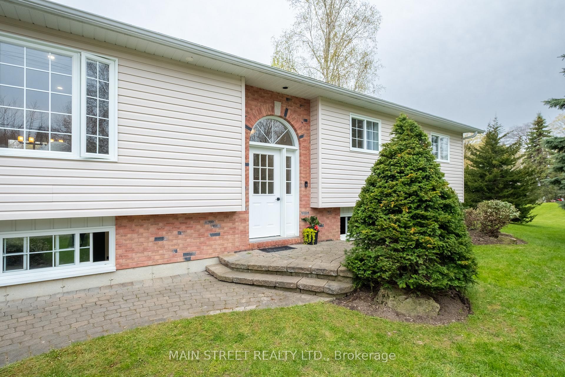 41 Bedford Road, Georgina — photo 2 of 5