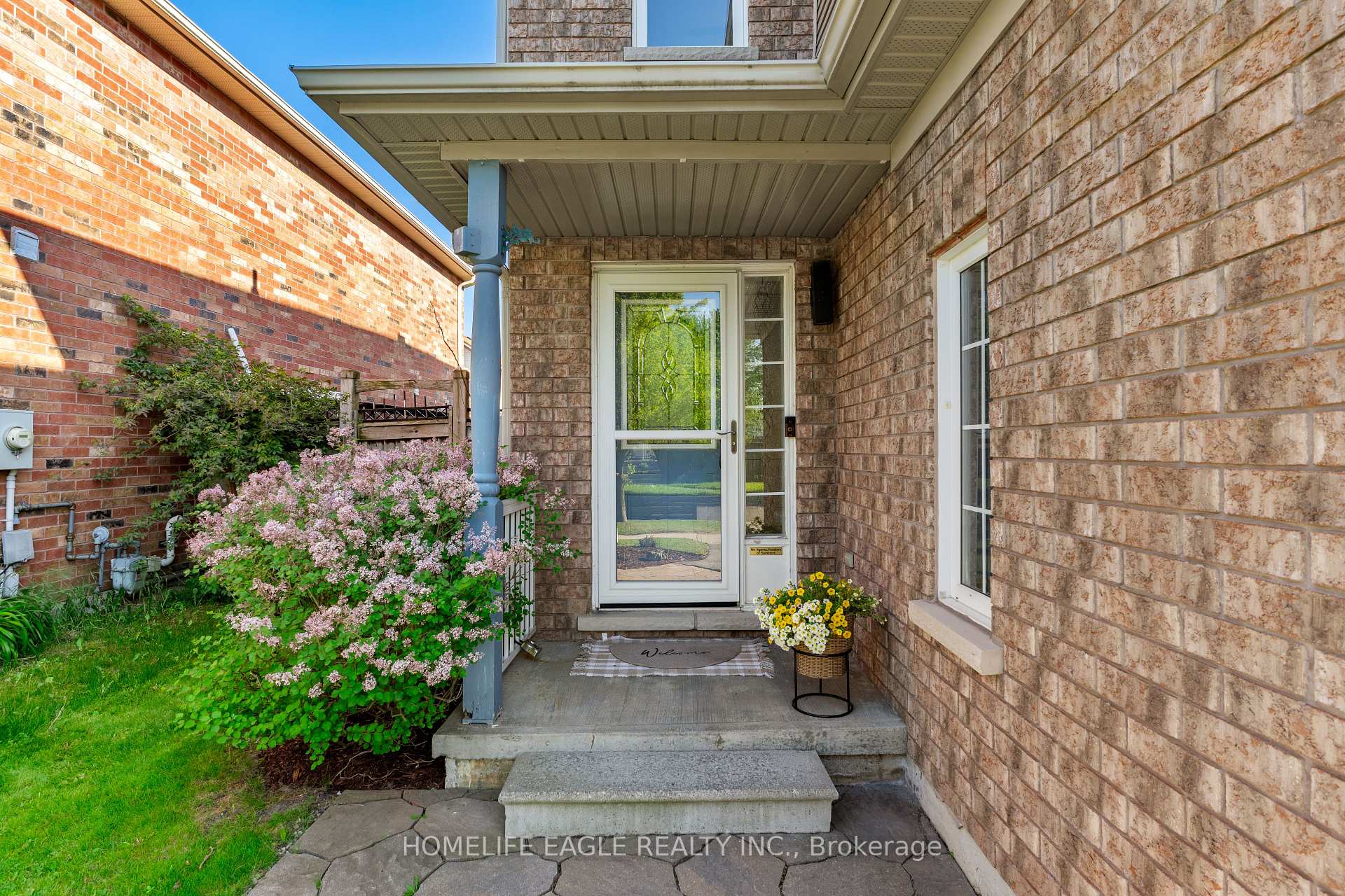 97 Crittenden Drive, Georgina — photo 2 of 5